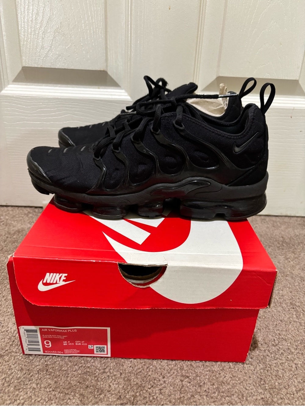 Nike Black VaporMax Plus Sneakers - Please read